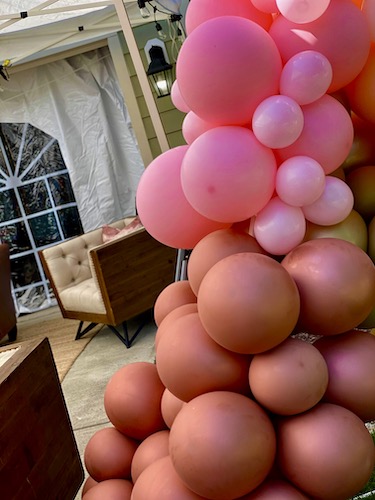 North Carolina Wedding planner, North Carolina Event Planner, E'MAGINE Events & Co, balloon decorations, North Carolina balloon decorations, lounge with balloon decor